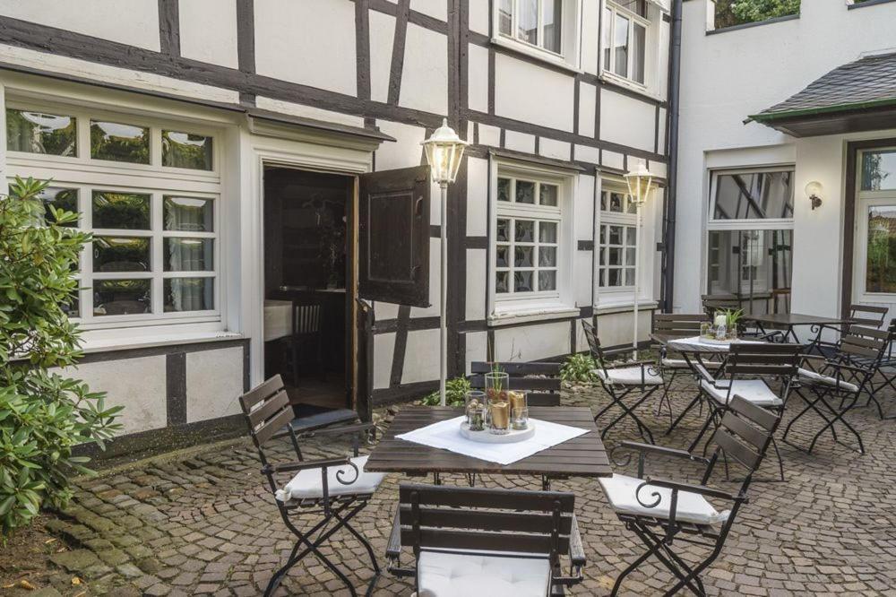 Hotel Zur Post Dabringhausen - Contactless Self Check-In Wermelskirchen Extérieur photo