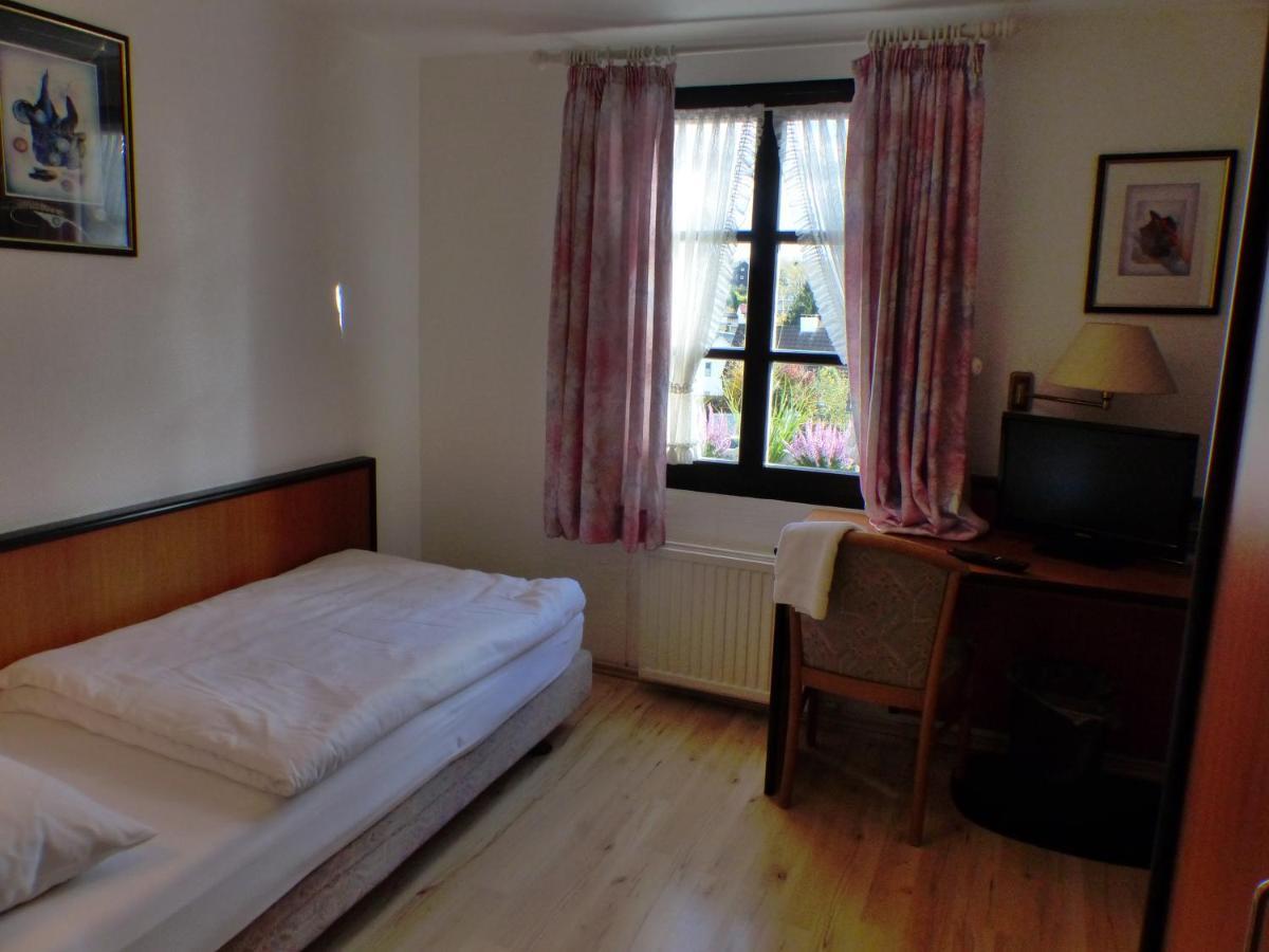 Hotel Zur Post Dabringhausen - Contactless Self Check-In Wermelskirchen Extérieur photo
