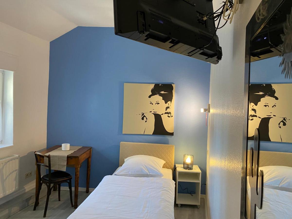 Hotel Zur Post Dabringhausen - Contactless Self Check-In Wermelskirchen Extérieur photo